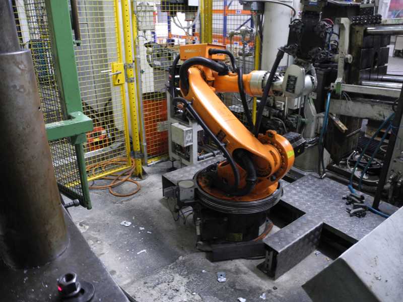 Kuka KR 16-F, livarski robot, rabljen HR1814