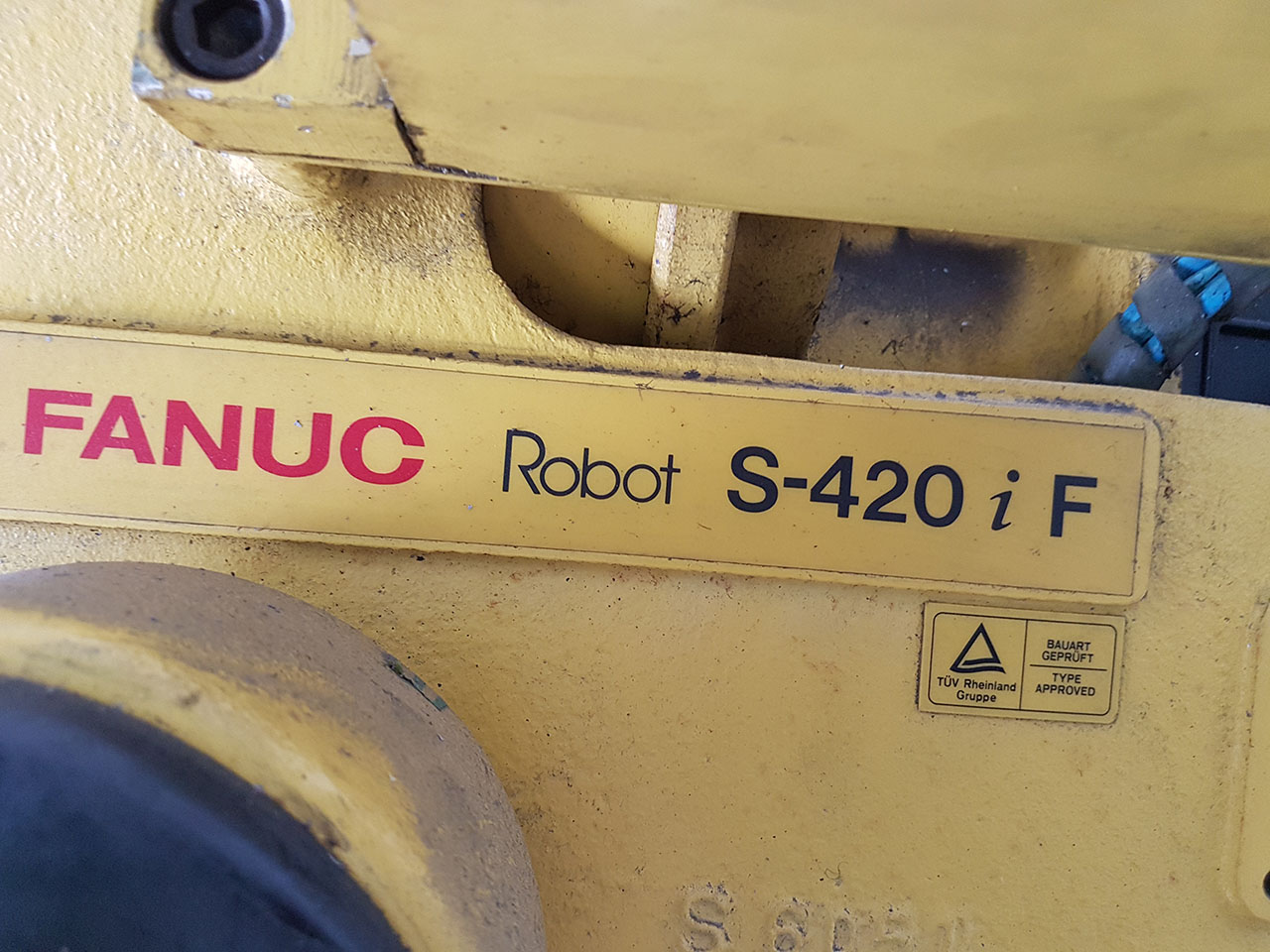 FANUC S-420 i F livarski robot, rabljen HR1815